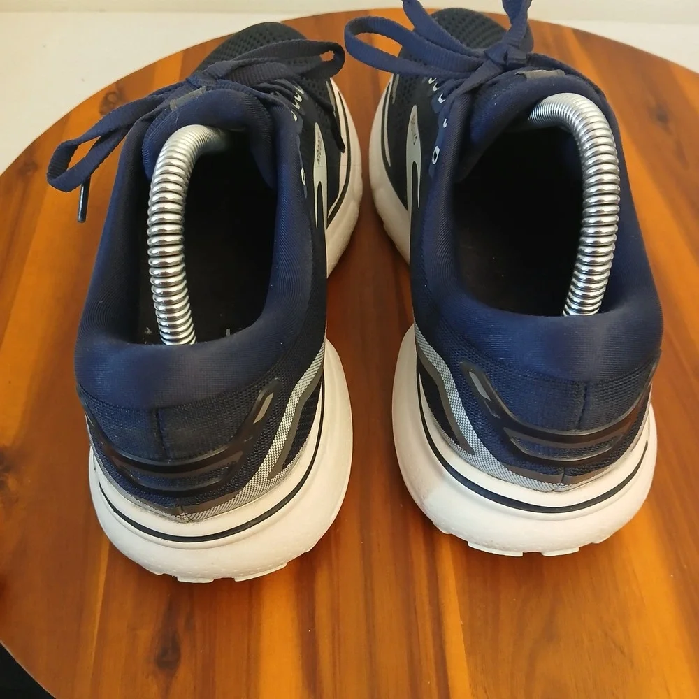 Brooks see images